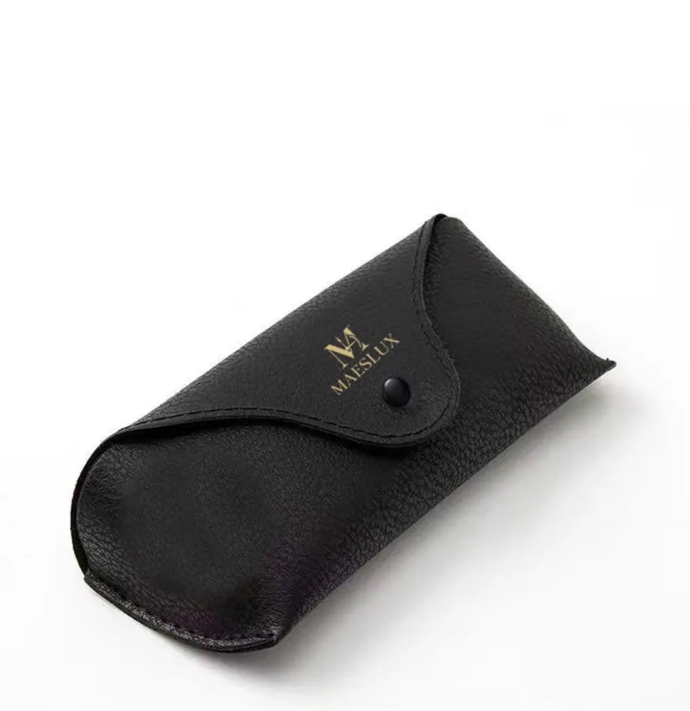 MAESLUX protective pouch